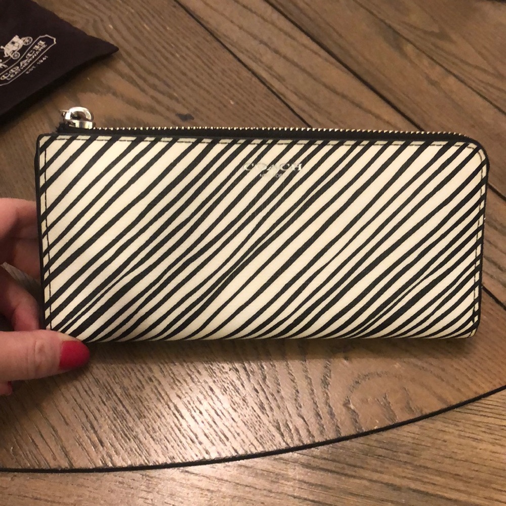 Coach wallet brand new never used